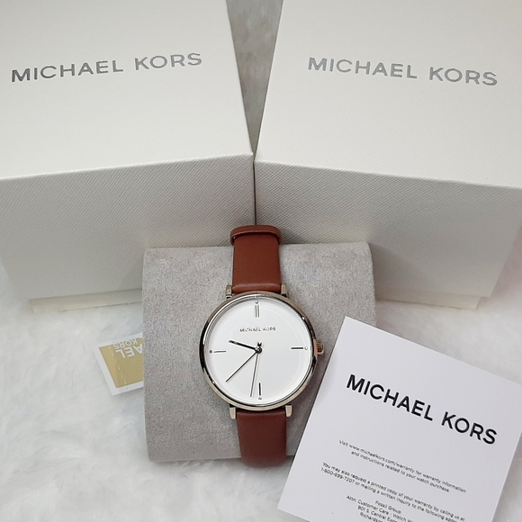 Michael Kors watch - Picture 2 of 11